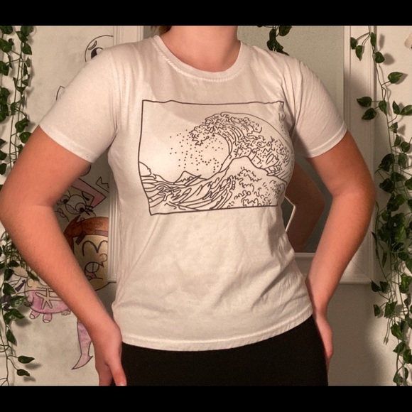 Shein Wave T-shirt - Picture 2 of 3